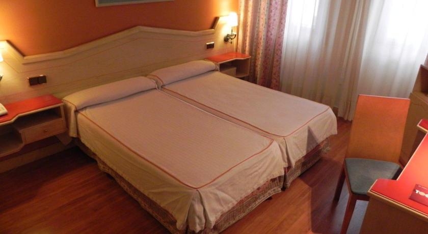 Imagen general del Hotel REINA ANA MARIA. Foto 3