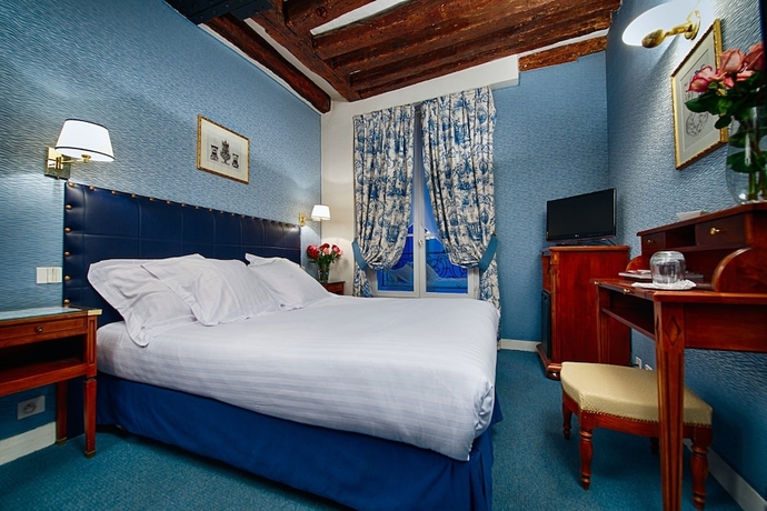 Imagen de la habitación del Hotel RELAIS HOTEL DU VIEUX. Foto 6