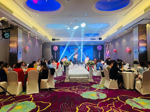 Imagen del bar/restaurante del Hotel RELAX HOTEL, Shangcheng District. Foto 4