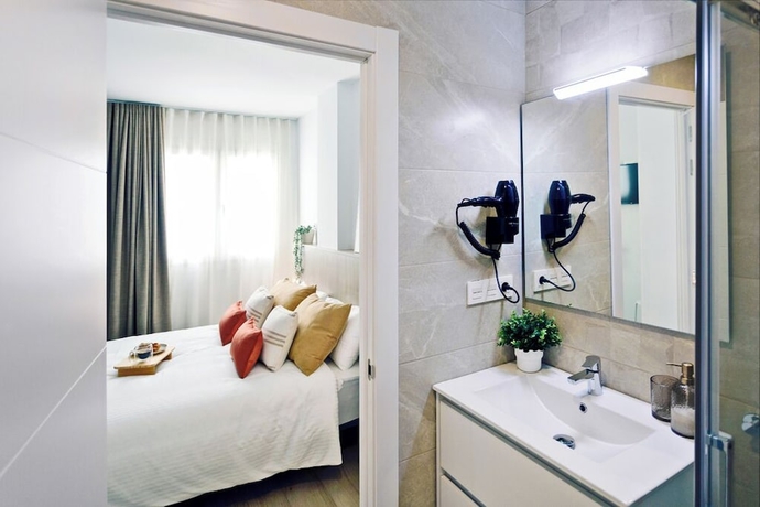 Imagen de la habitación del Hotel REM II Torrevieja. Foto 8