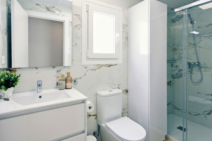 Imagen de la habitación del Hotel REM II Torrevieja. Foto 15