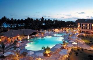 Imagen de la piscina del Hotel RENAISSANCE COSTA DO SAU&Iacute;PE RE. Foto 6