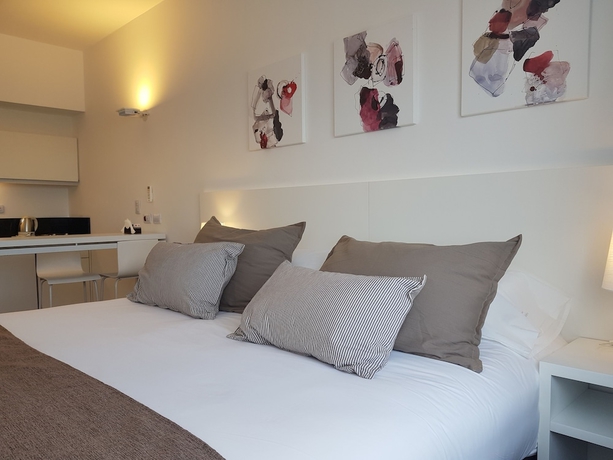 Imagen de la habitación del Hotel RENTAL SUITES CAMPANA. Foto 7