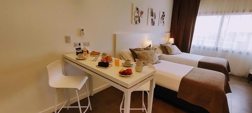 Imagen de la habitación del Hotel RENTAL SUITES CAMPANA. Foto 10
