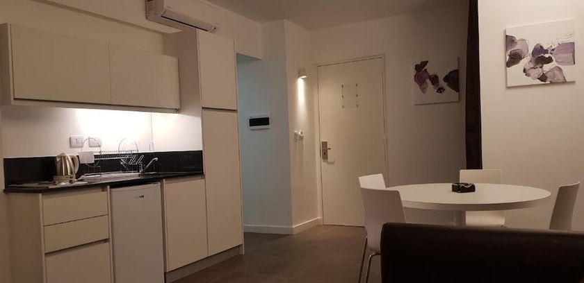 Imagen de la habitación del Hotel RENTAL SUITES CAMPANA. Foto 12