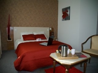 Imagen de la habitación del Hotel RESIDENCE AQUATIS FUTUROSCOPE. Foto 2