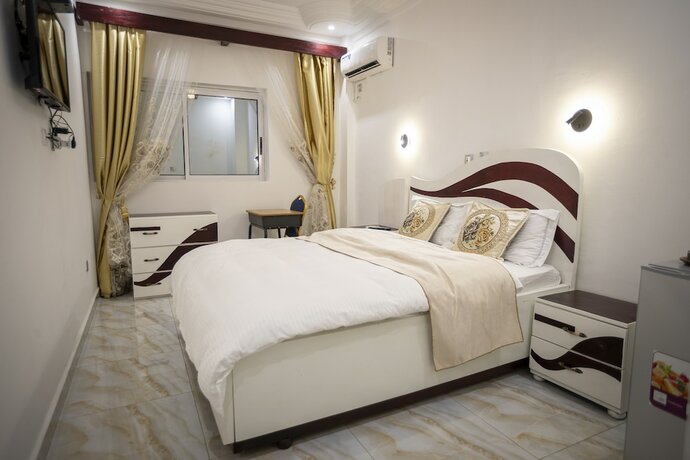 Imagen de la habitación del Hotel RESIDENCE HOTELIERE SAMBA. Foto 15