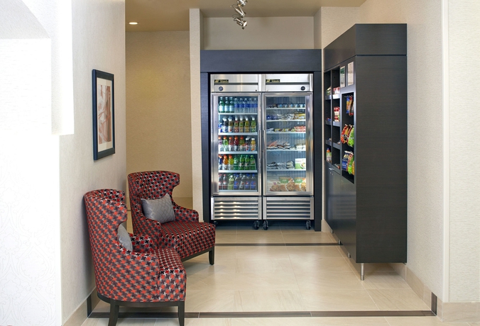 Imagen del bar/restaurante del Hotel RESIDENCE INN MARRIOTT. Foto 2