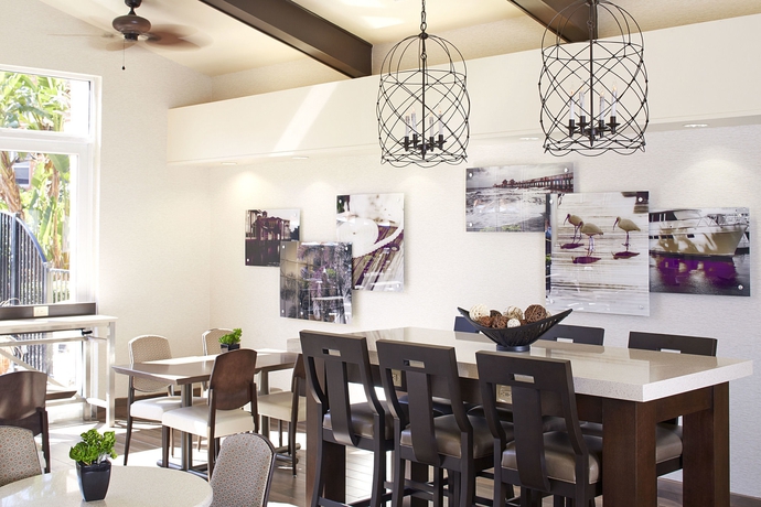 Imagen del bar/restaurante del Hotel RESIDENCE INN MARRIOTT. Foto 4