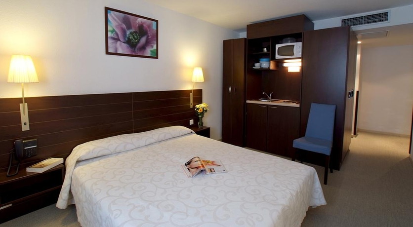 Imagen general del Hotel RESIDENCE SAINT JEAN. Foto 2