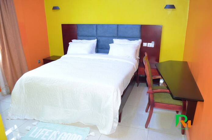 Imagen de la habitación del Hotel RESIDENCES MICKEL. Foto 16