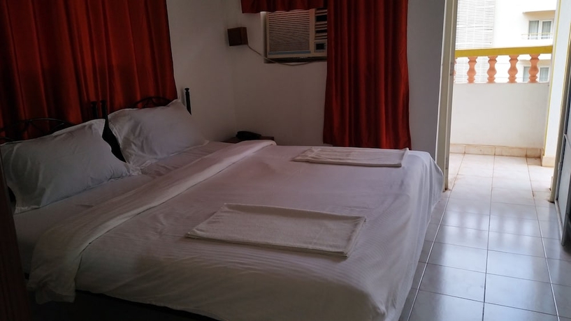 Imagen de la habitación del Hotel RESORTE SANTA MONICA. Foto 7