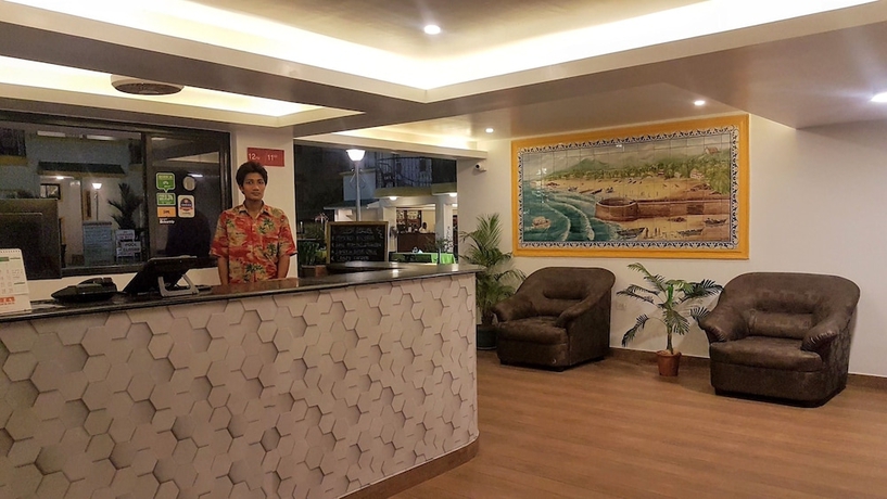 Imagen de los interiores del Hotel RESORTE SANTA MONICA. Foto 19