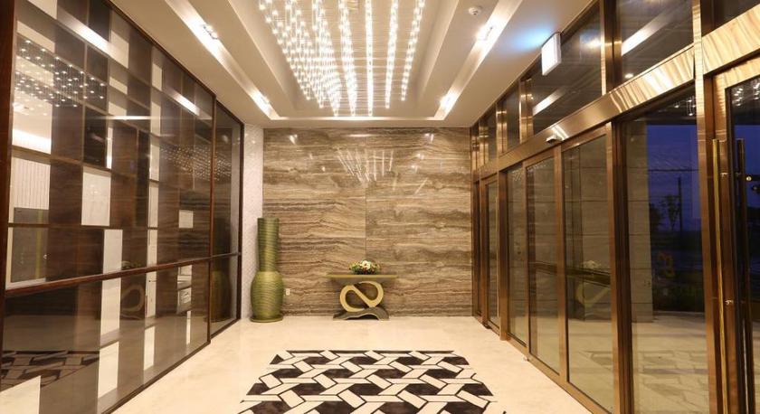 Imagen de los interiores del Hotel REST HOTEL. Foto 7