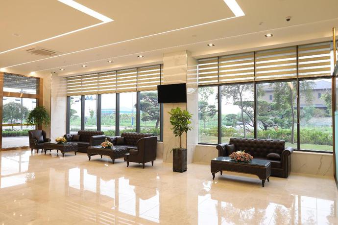 Imagen de los interiores del Hotel REST HOTEL. Foto 8