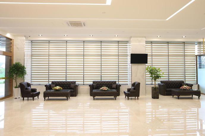 Imagen de los interiores del Hotel REST HOTEL. Foto 9