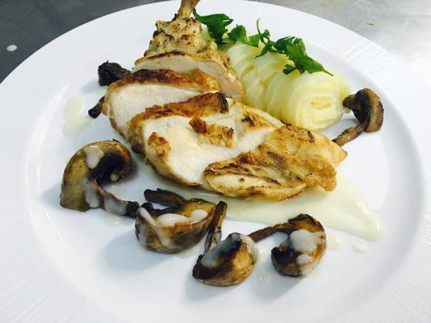 Imagen general del Hotel RESTAURANT SENATOR. Foto 4