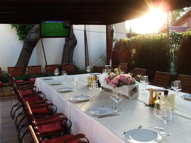 Imagen del bar/restaurante del Hotel RESTAURANT SENATOR. Foto 13