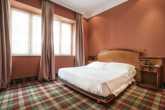 Imagen de la habitación del Hotel REX, Roma. Foto 2