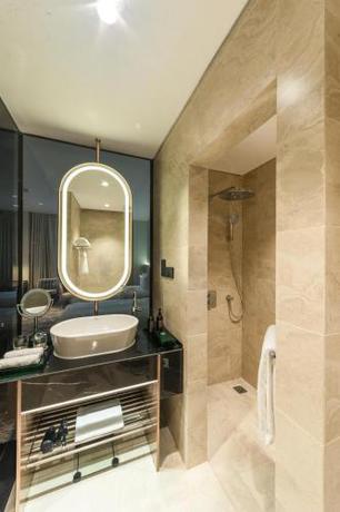 Imagen de la habitación del Hotel REY Hanoi. Foto 13
