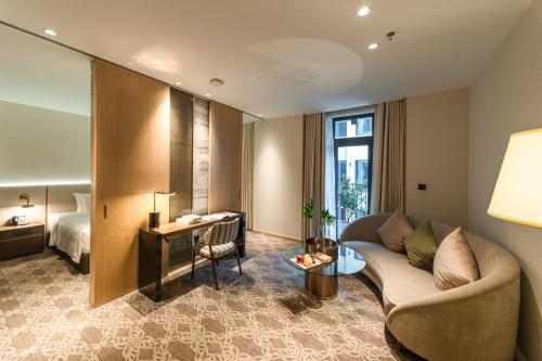 Imagen de la habitación del Hotel REY Hanoi. Foto 16