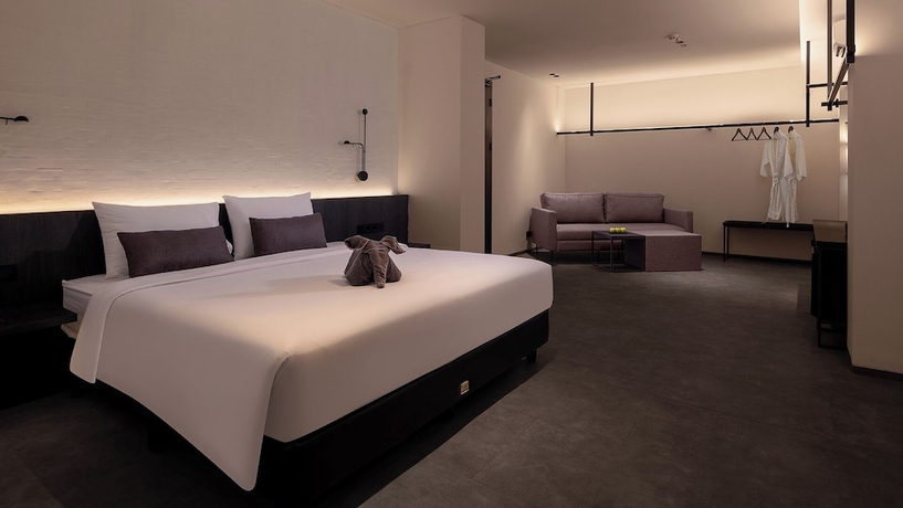 Imagen de la habitación del Hotel REZ Semarang. Foto 11