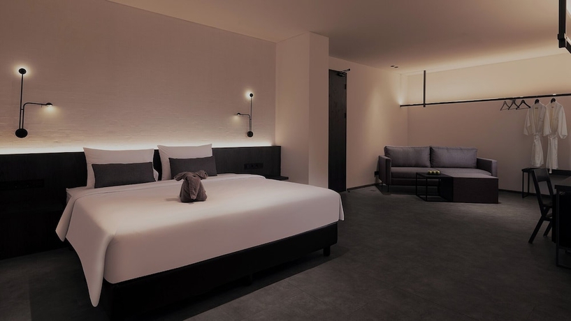 Imagen de la habitación del Hotel REZ Semarang. Foto 12