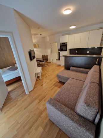 Imagen de la habitación del Hotel REZIDENCA PIPANOVA. Foto 4