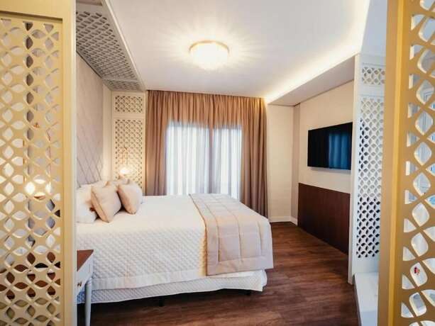 Imagen de la habitación del Hotel RF Vision. Foto 13