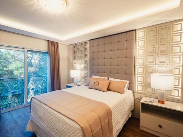 Imagen de la habitación del Hotel RF Vision. Foto 16