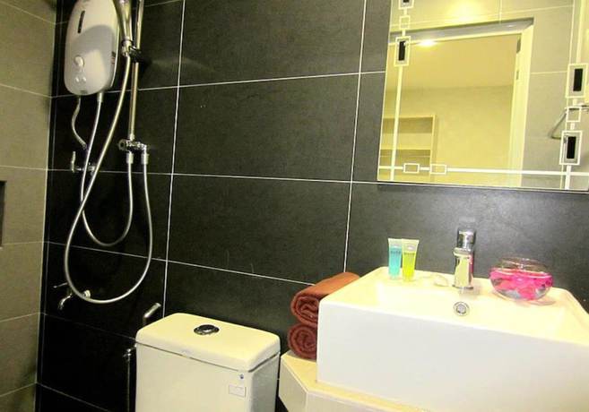 Imagen de la habitación del Hotel RG Grand Hotel. Foto 16