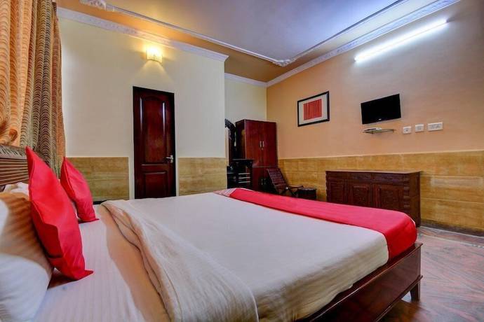 Imagen de la habitación del Hotel RG Palace Jaipur. Foto 4