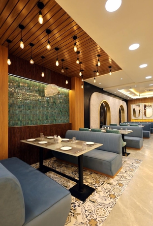 Imagen del bar/restaurante del Hotel RGS Crystal. Foto 5