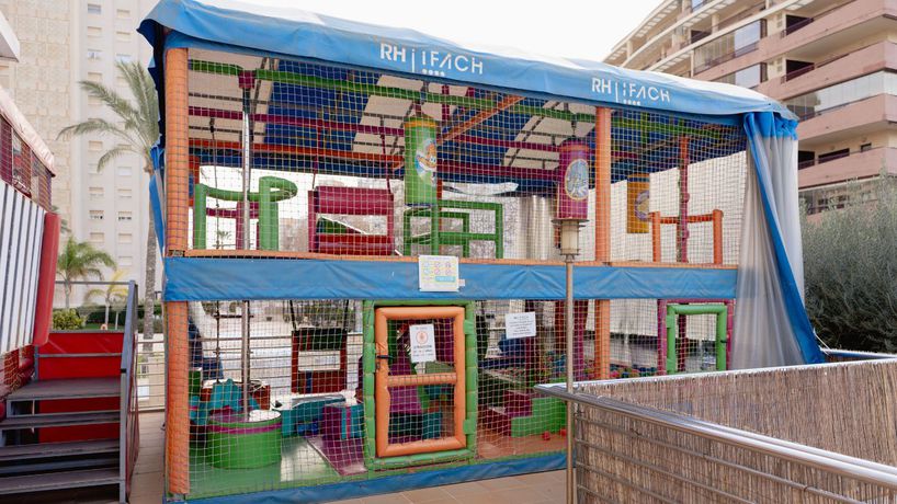 Imagen de los interiores del Hotel RH Ifach. Foto 8