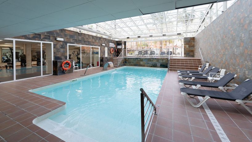 Imagen de la piscina del Hotel RH Ifach. Foto 10