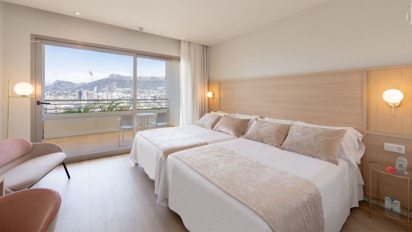 Imagen de la habitación del Hotel RH Ifach. Foto 6