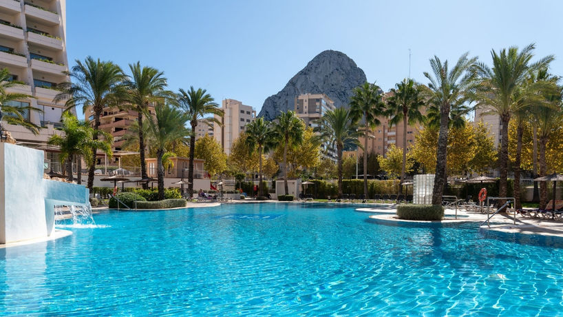 Imagen de la piscina del Hotel RH Ifach. Foto 12