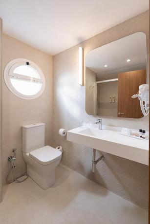 Imagen de la habitación del Hotel RH Riviera. Foto 5