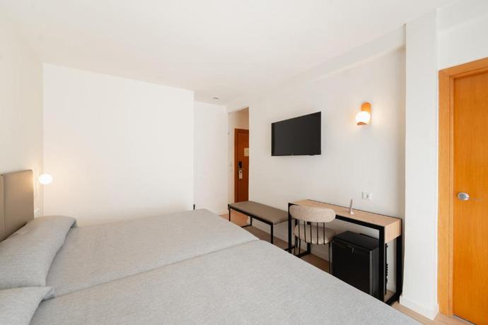 Imagen de la habitación del Hotel RH Sol. Foto 12