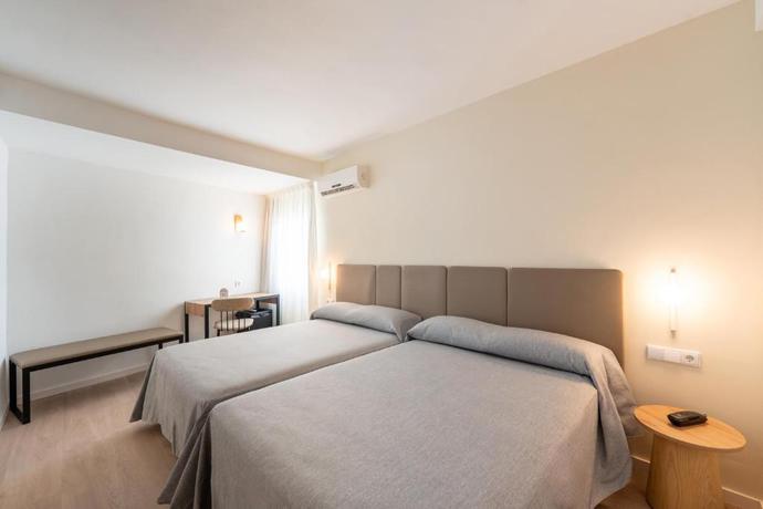 Imagen de la habitación del Hotel RH Sol. Foto 14