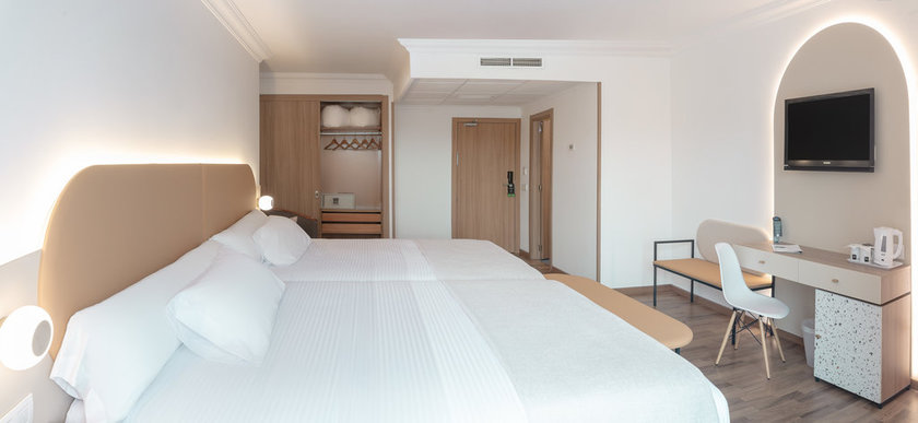 Imagen de la habitación del Hotel RH Victoria & Spa. Foto 7