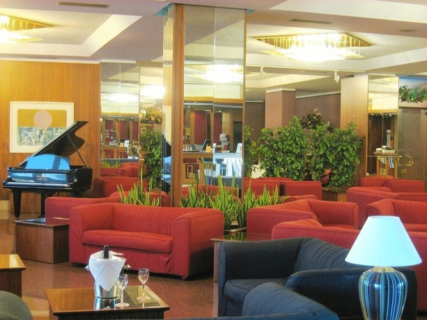 Imagen de los interiores del Hotel RHI Porta Bologna. Foto 18