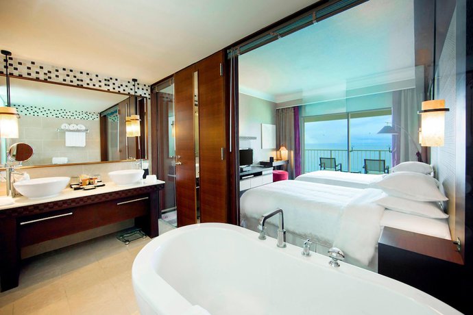 Imagen de la habitación del Hotel RIHGA Royal Laguna Guam Resort. Foto 4