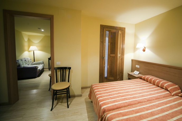 Imagen de la habitación del Hotel RIPOLL, SANT HILARI SACALM. Foto 5