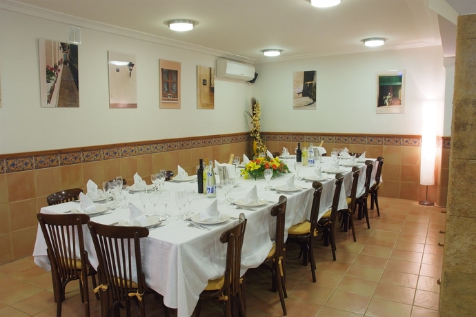 Imagen del bar/restaurante del Hotel RIPOLL, SANT HILARI SACALM. Foto 4