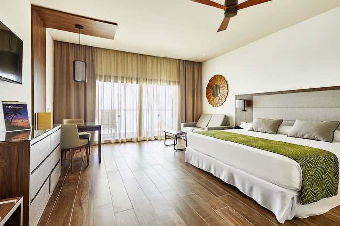 Imagen de la habitación del Hotel RIU Palace Maldivas. Foto 5