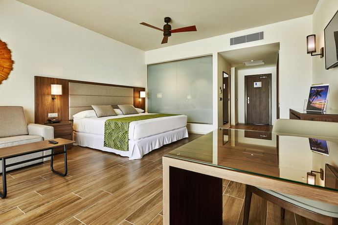 Imagen de la habitación del Hotel RIU Palace Maldivas. Foto 6