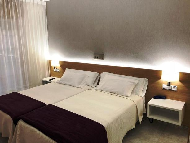 Imagen de la habitación del Hotel RIVEIRO II. Foto 4