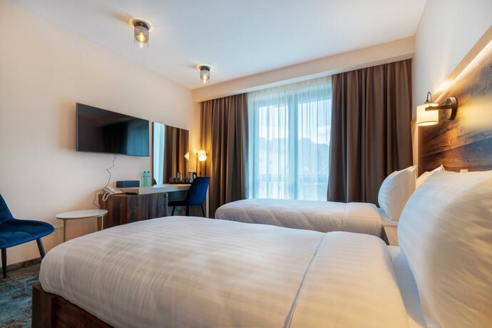 Imagen general del Hotel RIVER, Caciulata. Foto 5