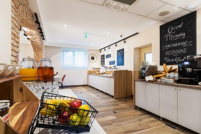 Imagen general del Hotel RIVER, Caciulata. Foto 82